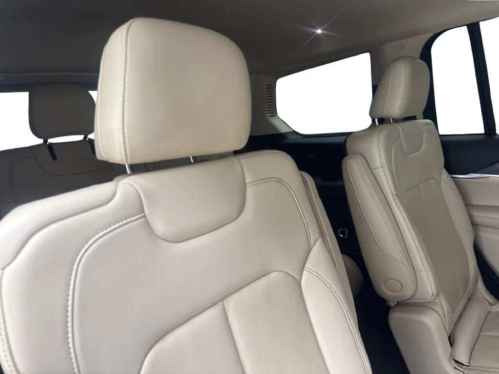 Jeep Grand Cherokee L photo 48