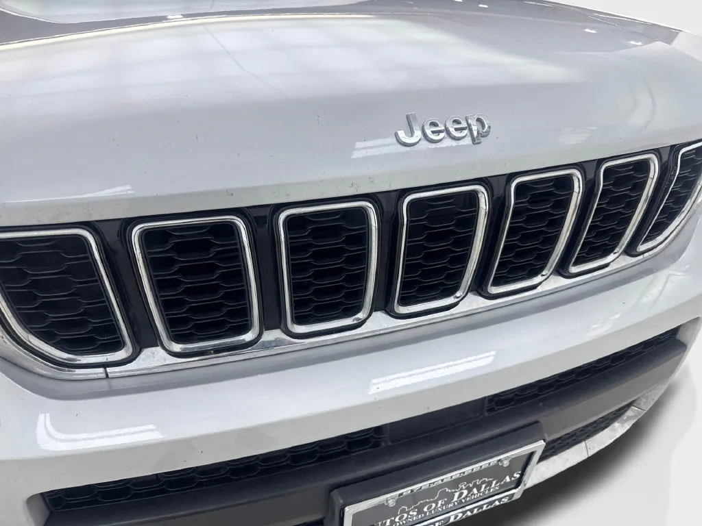 Jeep Grand Cherokee L photo 29