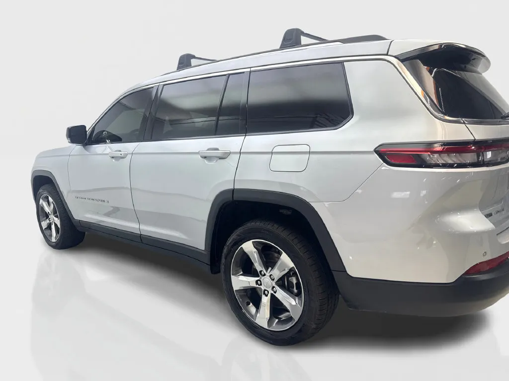 Jeep Grand Cherokee L photo 16