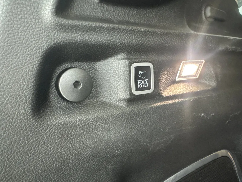 Jeep Grand Cherokee L photo 92