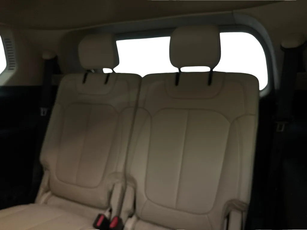 Jeep Grand Cherokee L photo 44