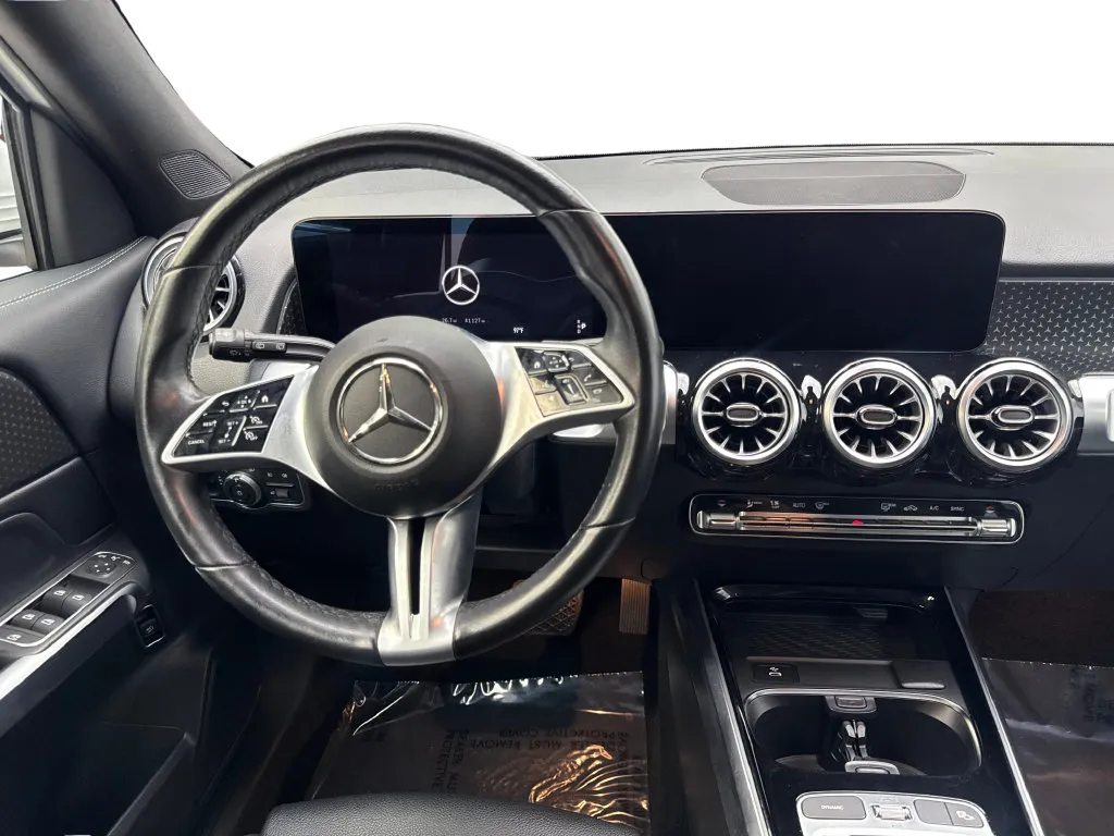 Mercedes-Benz GLB photo 53