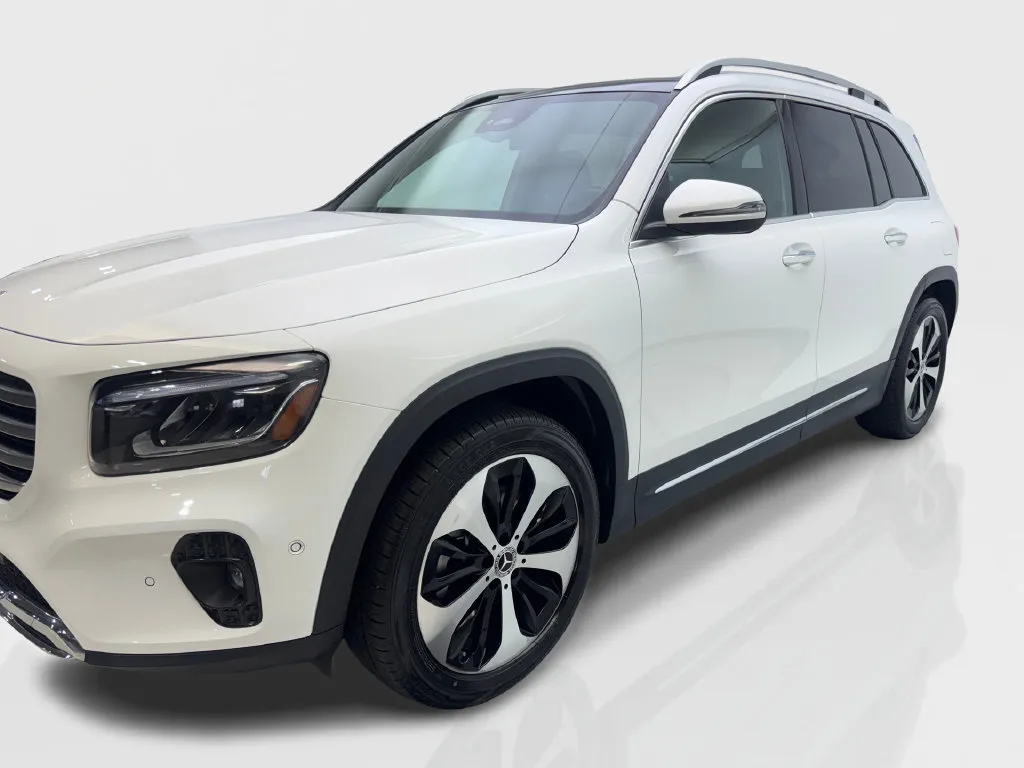 Mercedes-Benz GLB photo 12