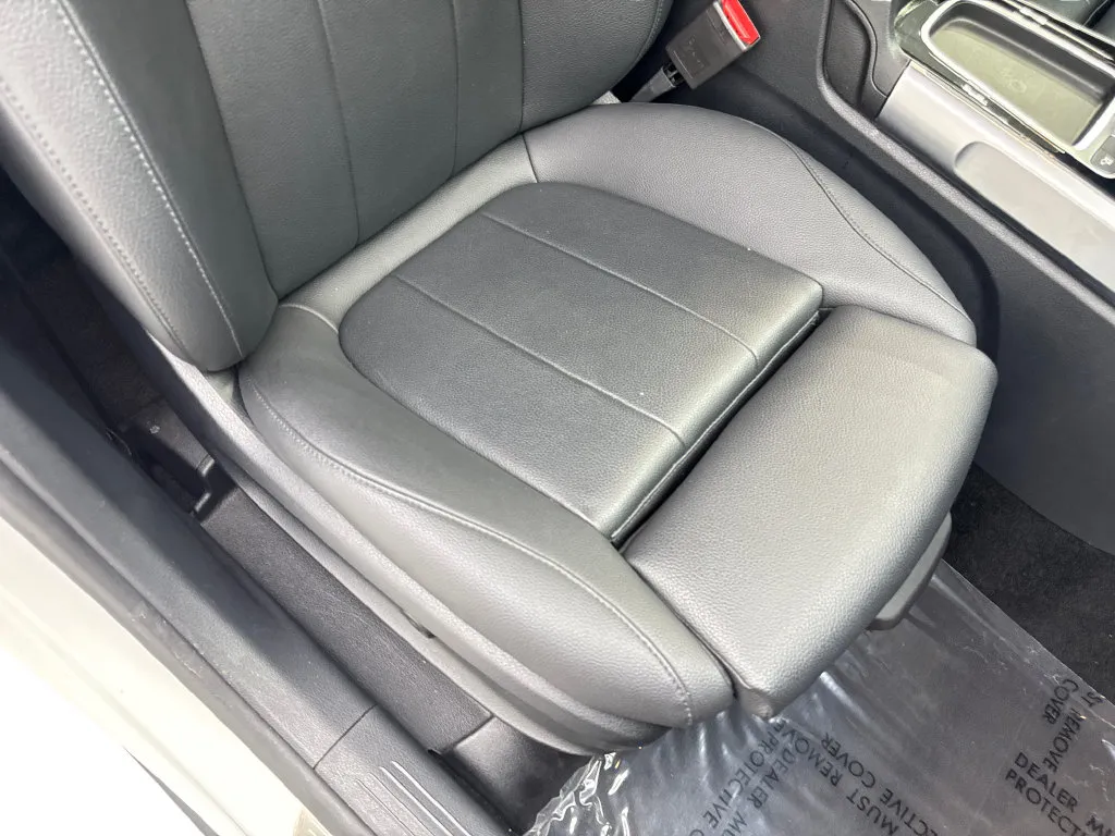 Mercedes-Benz GLB photo 47