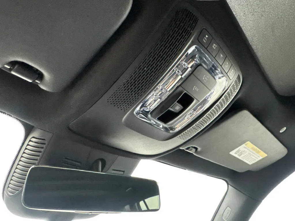 Mercedes-Benz GLB photo 73