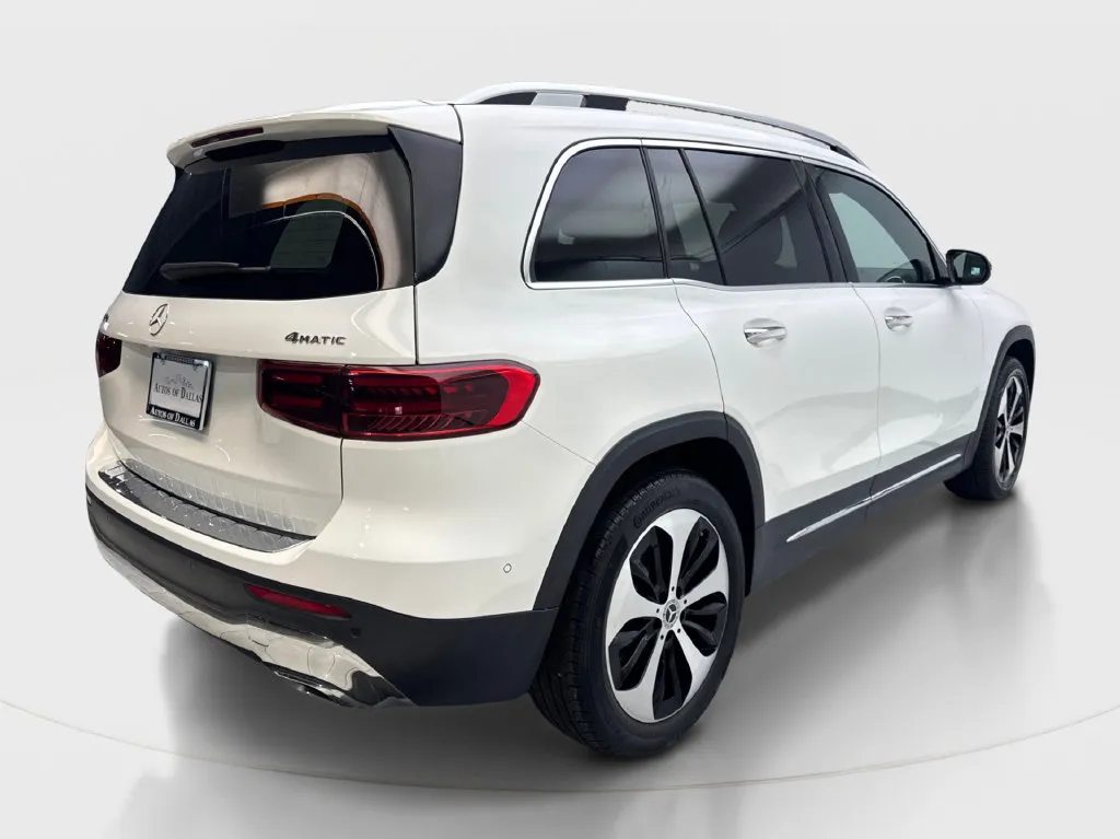 Mercedes-Benz GLB photo 7
