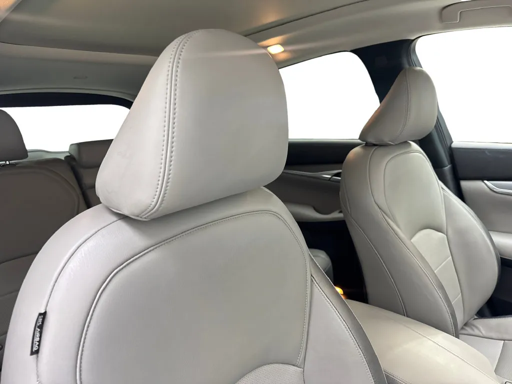 Infiniti QX50 photo 47