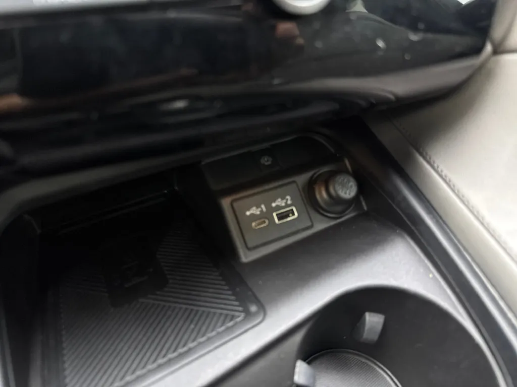 Infiniti QX50 photo 69