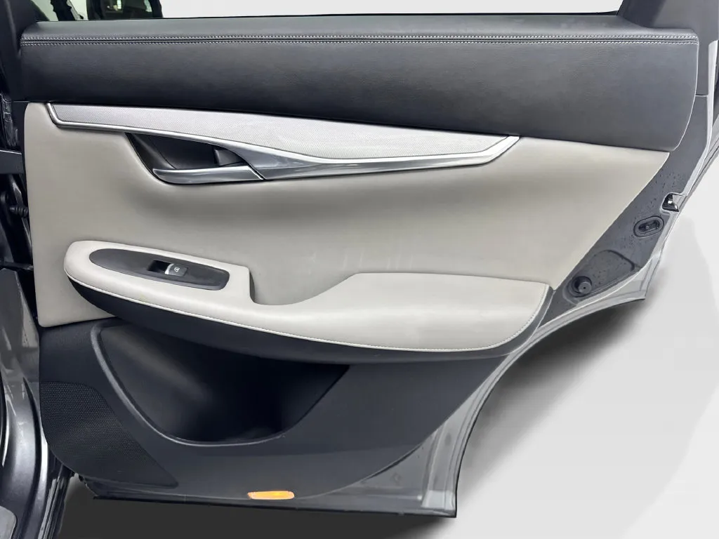 Infiniti QX50 photo 44