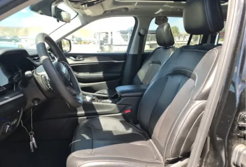 More photos of 2022 Jeep Grand Cherokee 4xe at Autos of Dallas - Irving, TX
