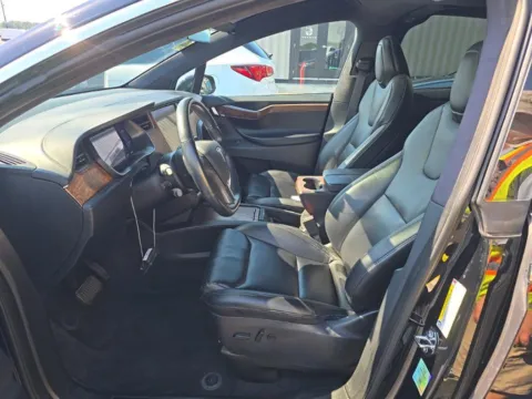 More photos of 2021 Tesla Model X Long Range at Autos of Dallas - Irving, TX
