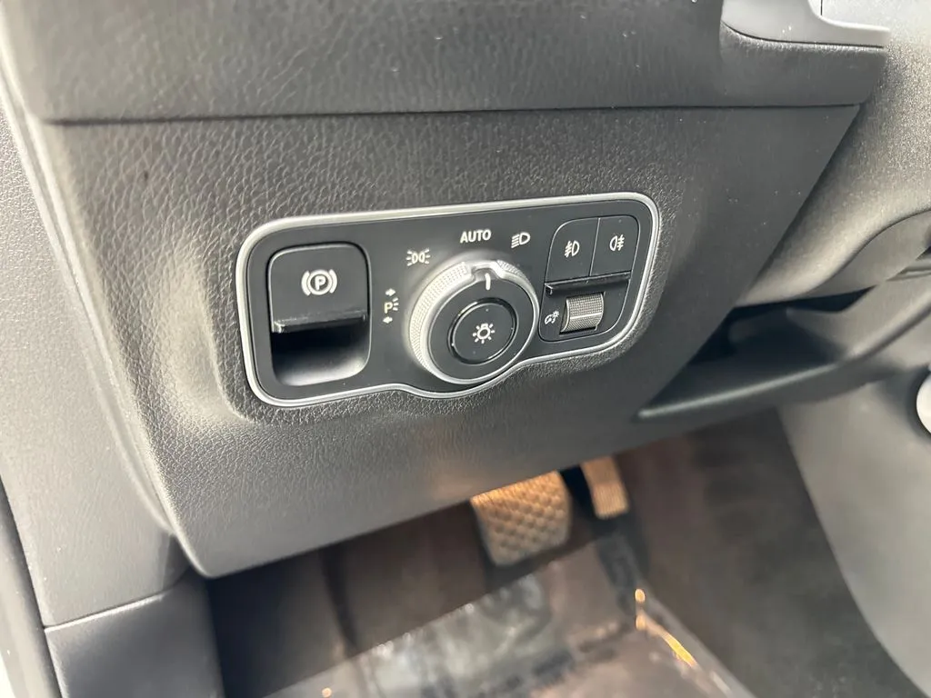 2024 Mercedes-Benz GLB Base - Photo 52
