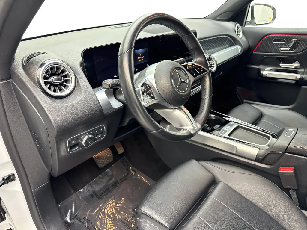 Mercedes-Benz GLB photo 49