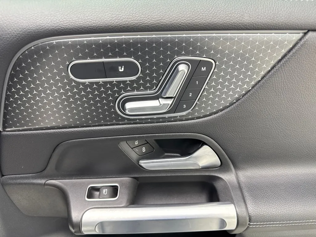 2024 Mercedes-Benz GLB Base - Photo 46