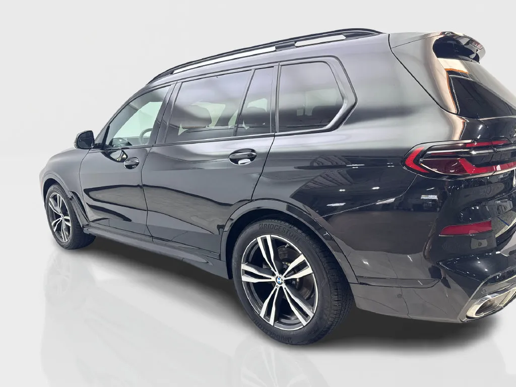 BMW X7 photo 16