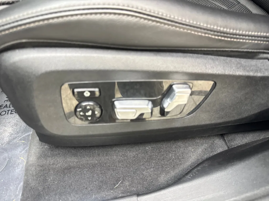 BMW X7 photo 33