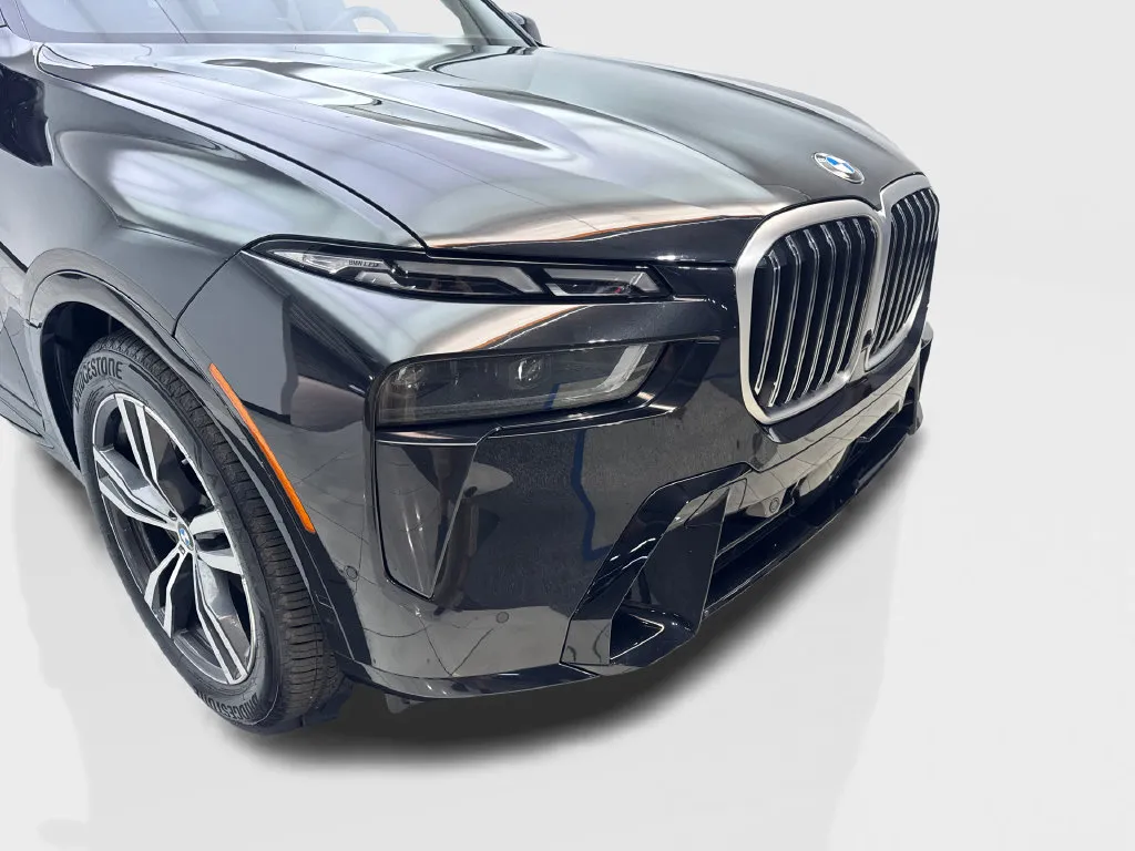 BMW X7 photo 19
