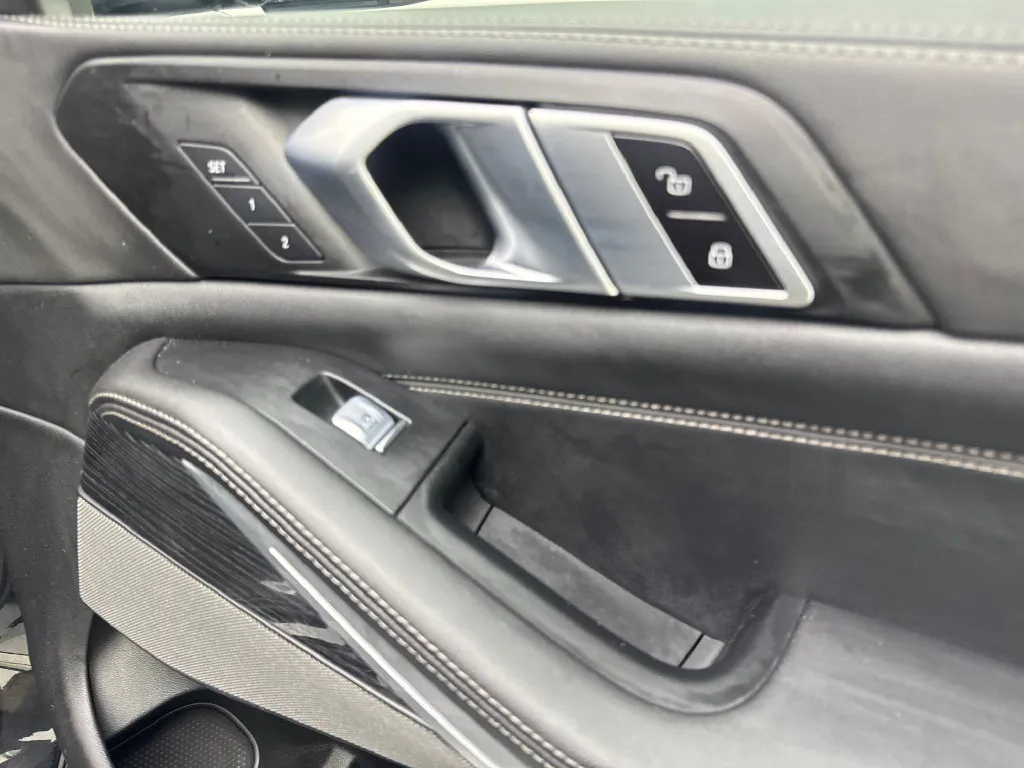 BMW X7 photo 56