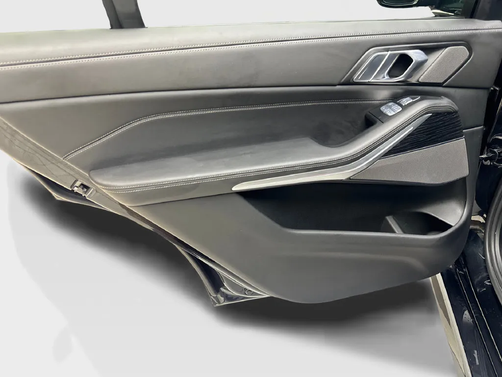 BMW X7 photo 40