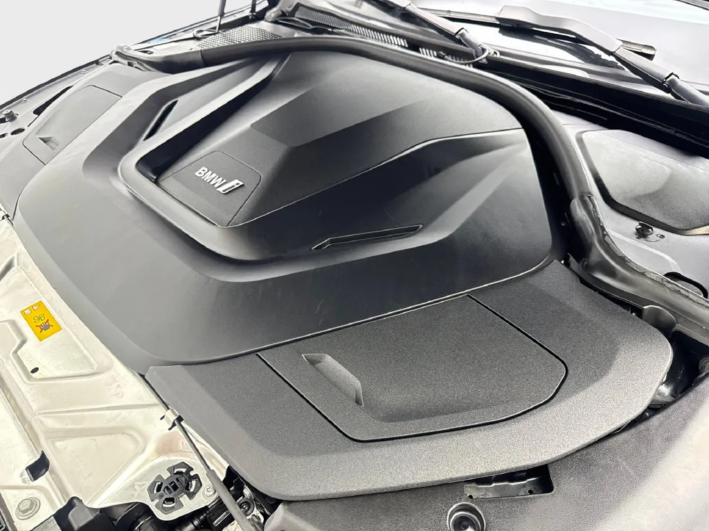 BMW i4 photo 76