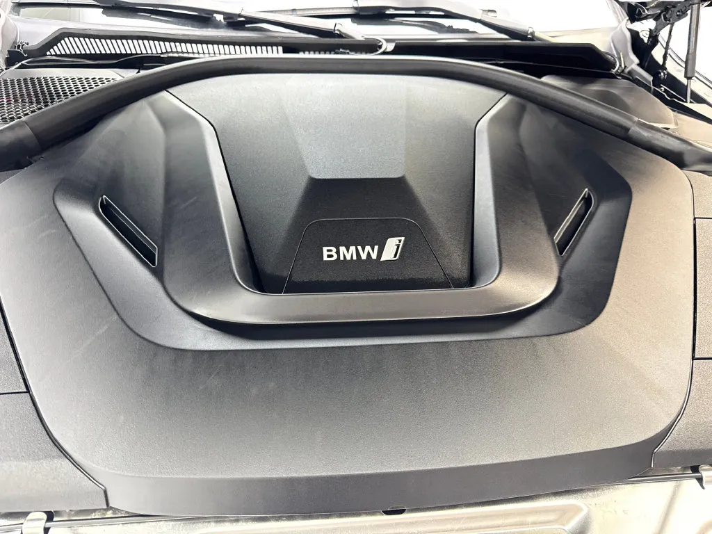 BMW i4 photo 77