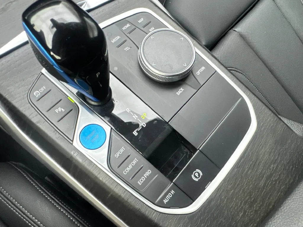 BMW i4 photo 70