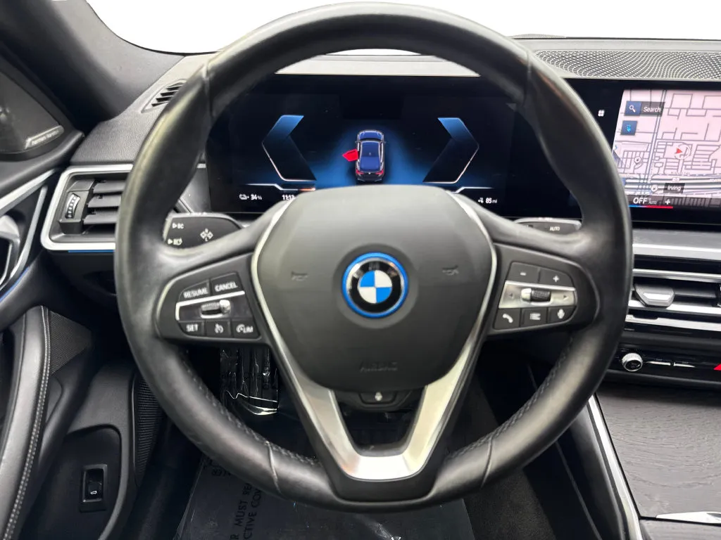 BMW i4 photo 57