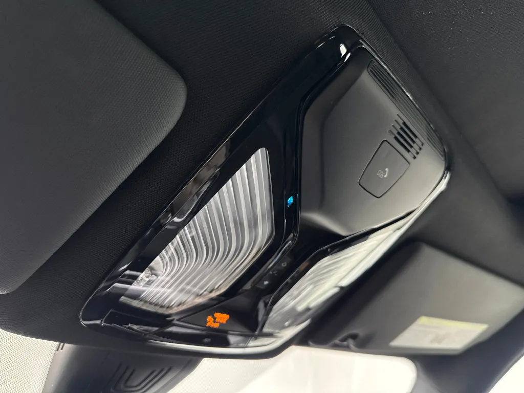 BMW i4 photo 75