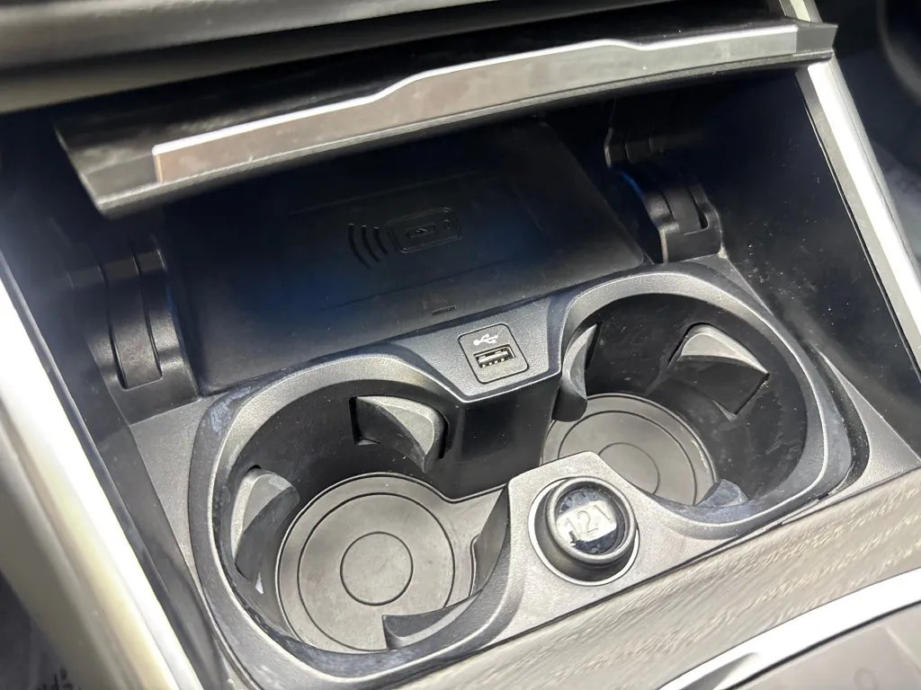 BMW i4 photo 68