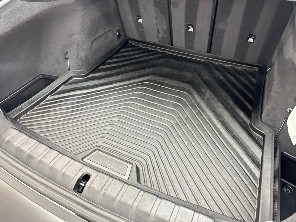 BMW i4 photo 80