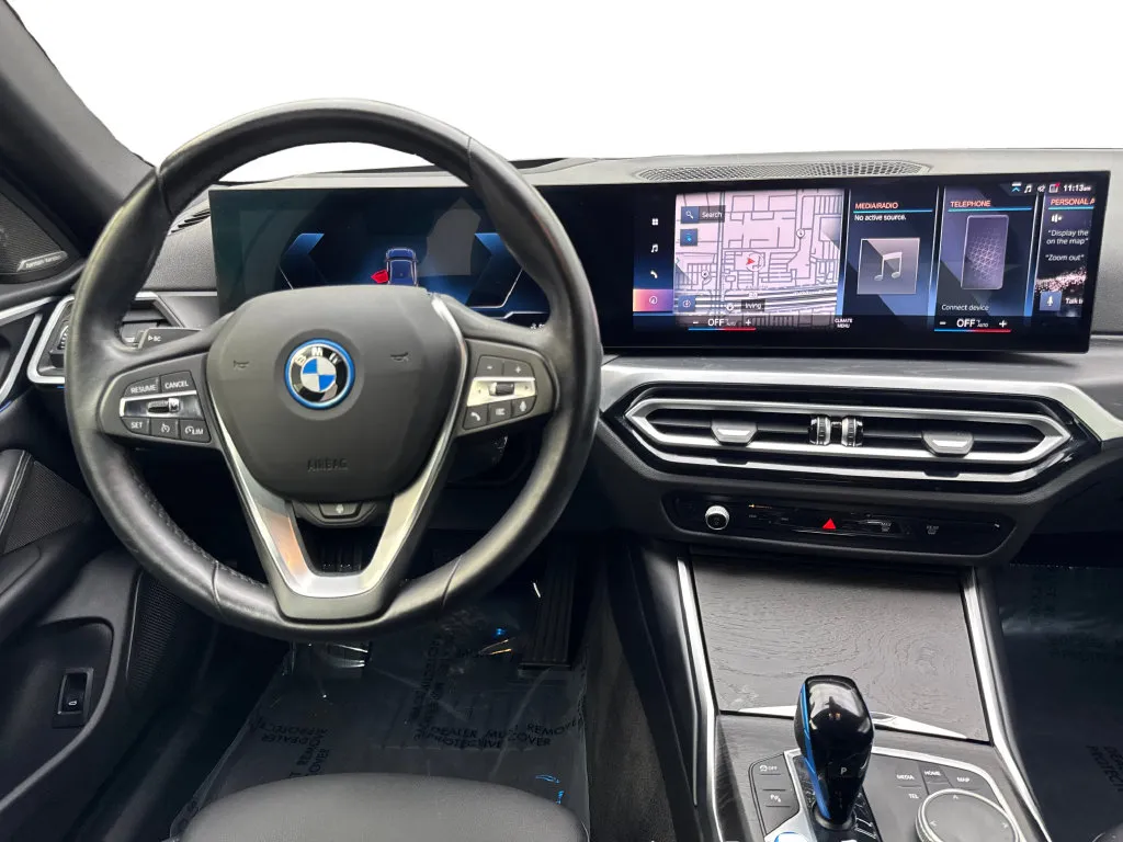 BMW i4 photo 54
