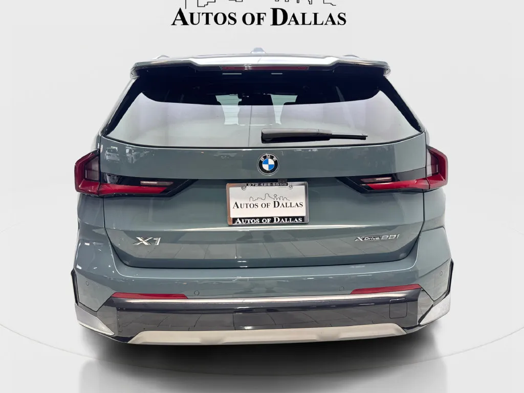 BMW X1 photo 8