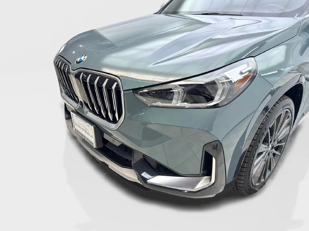 BMW X1 photo 18