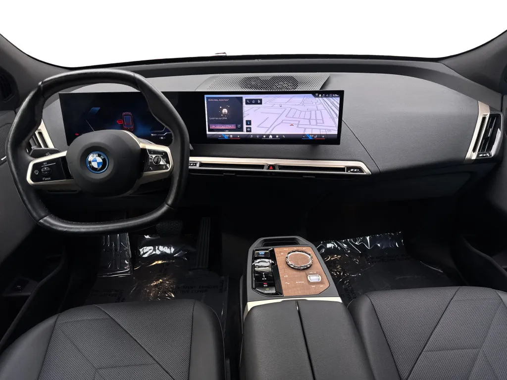 BMW iX photo 52