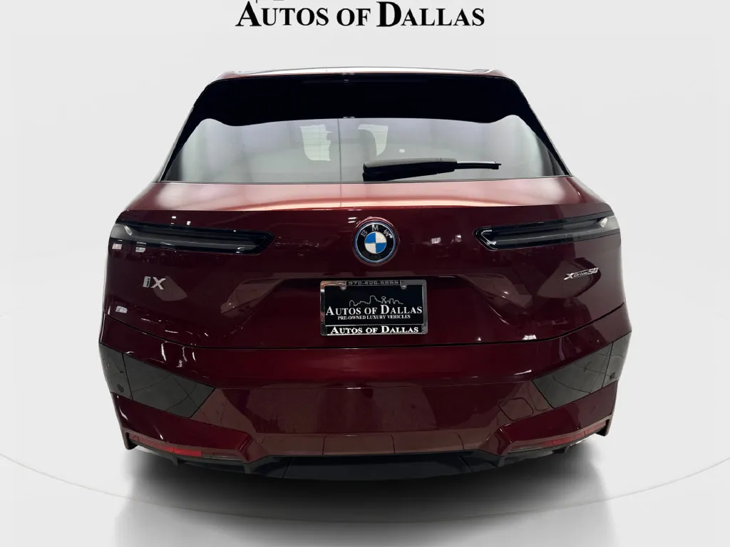 BMW iX photo 8