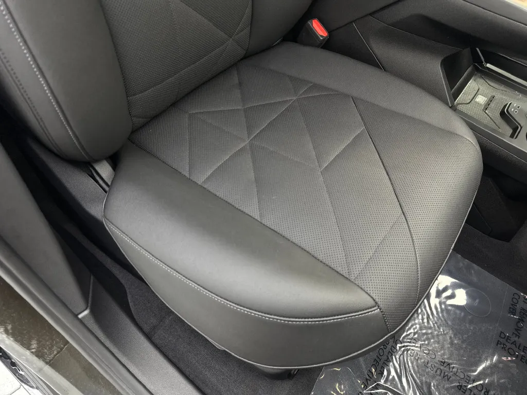 BMW iX photo 48
