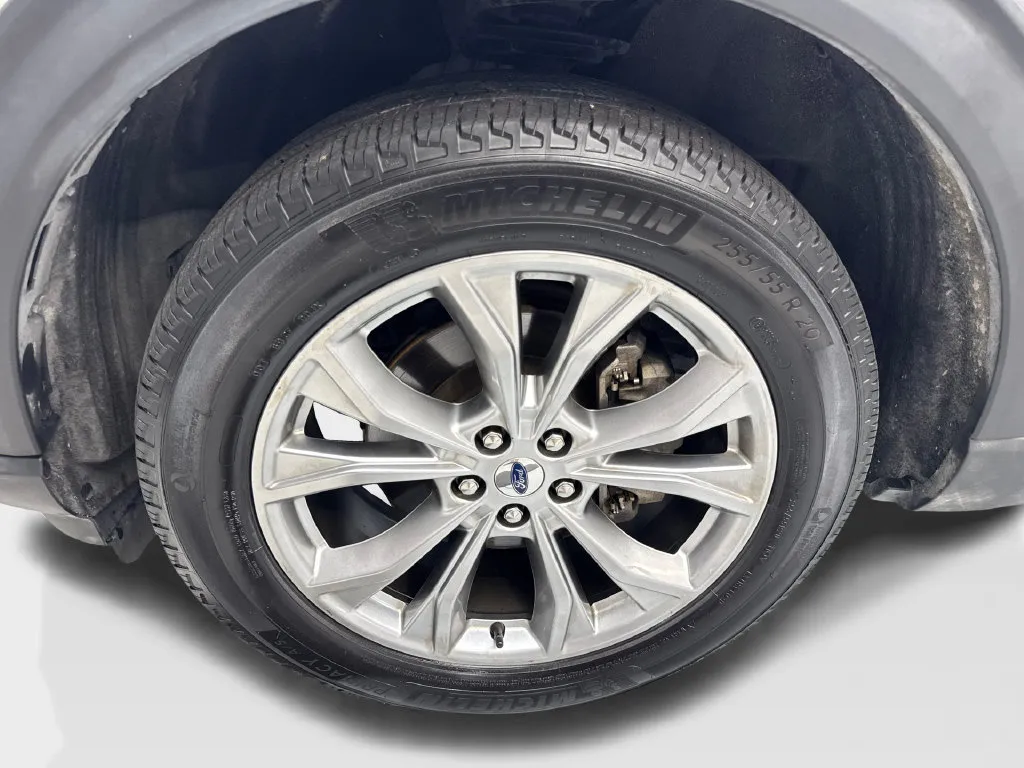 Ford Explorer photo 94