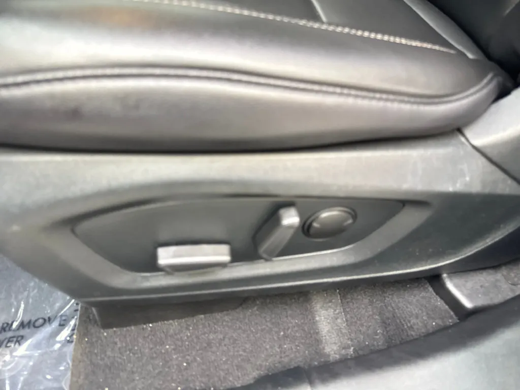Ford Explorer photo 33