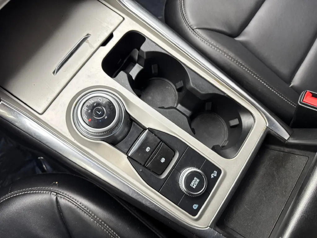 Ford Explorer photo 75