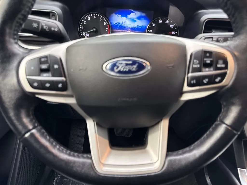 Ford Explorer photo 64