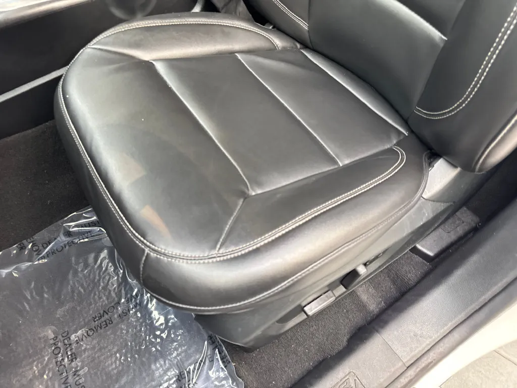Ford Explorer photo 32
