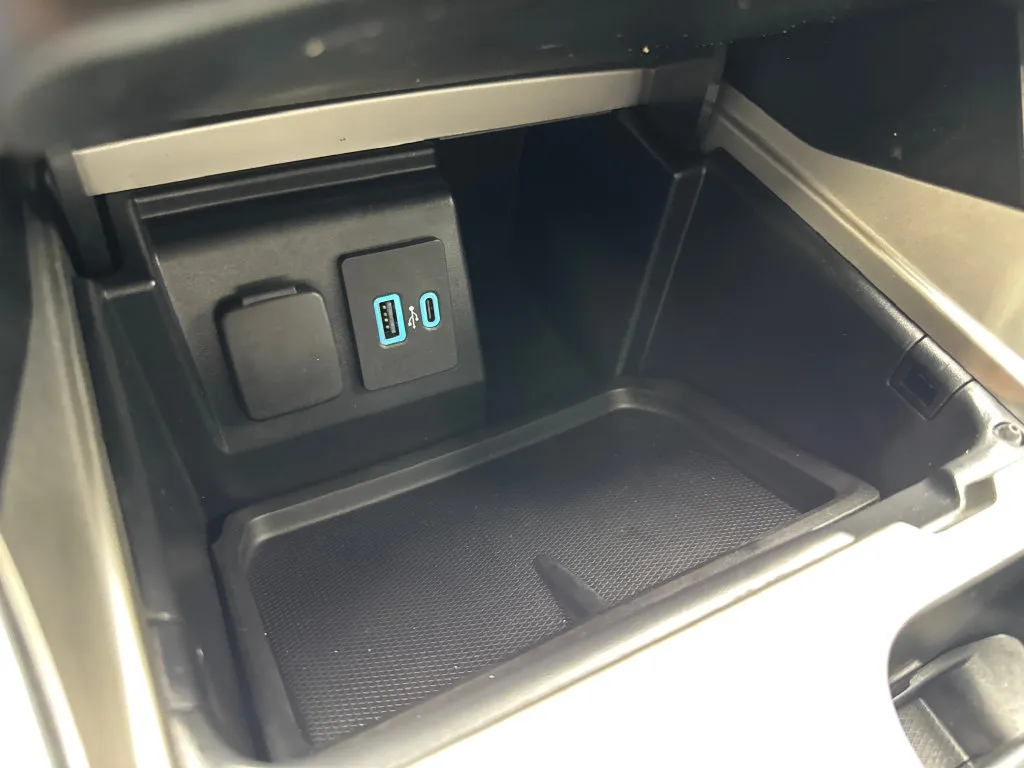 Ford Explorer photo 74