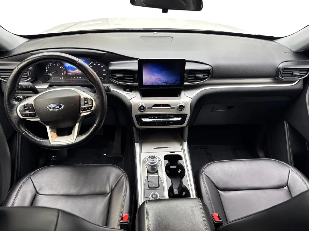Ford Explorer photo 58