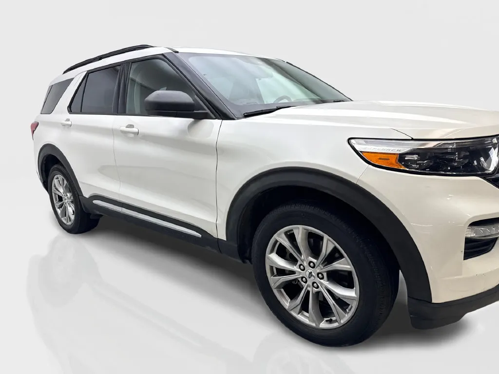 Ford Explorer photo 14