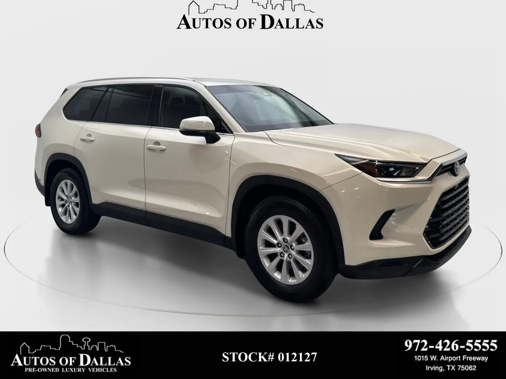 Unknown 2024 Toyota Grand Highlander XLE for sale in Irving, TX