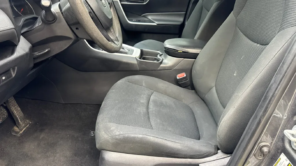 Toyota RAV4 photo 28