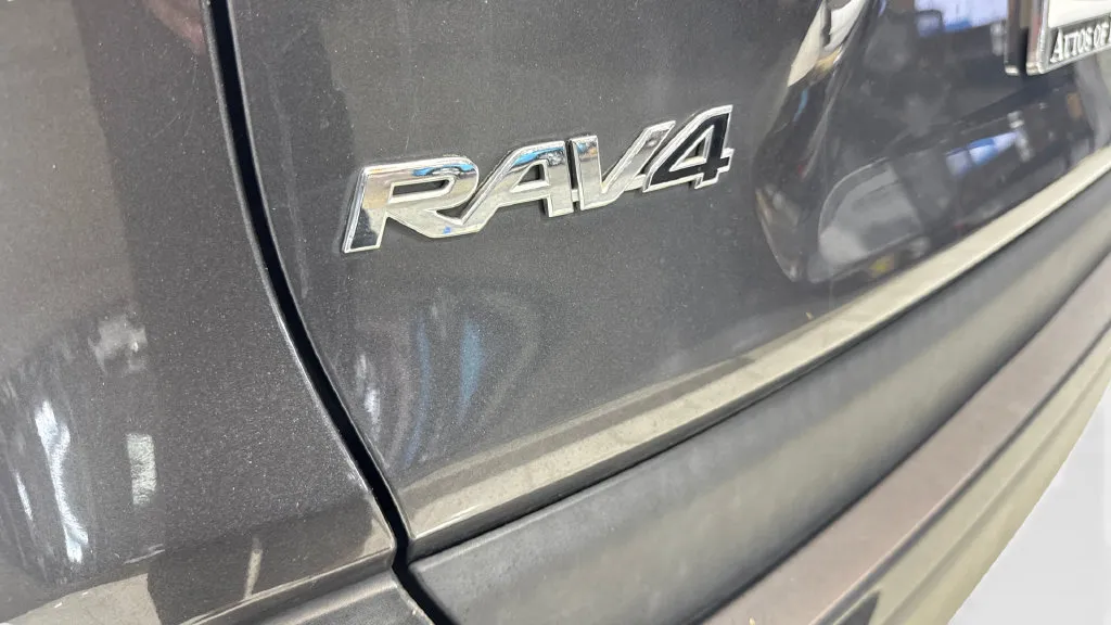 Toyota RAV4 photo 23