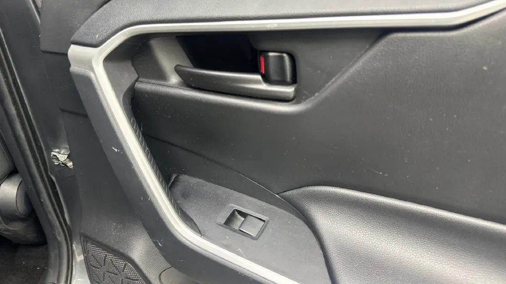 Toyota RAV4 photo 45