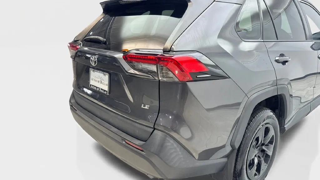 Toyota RAV4 photo 19