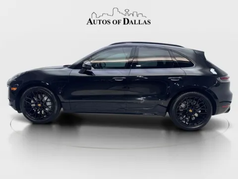 More photos of 2020 Porsche Macan Turbo at Autos of Dallas - Irving, TX